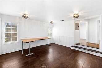 6000 Woodman Ave, Unit A1 in Los Angeles, CA - Building Photo - Building Photo