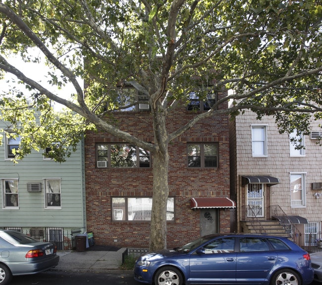 36 Skillman Ave in Brooklyn, NY - Building Photo - Building Photo