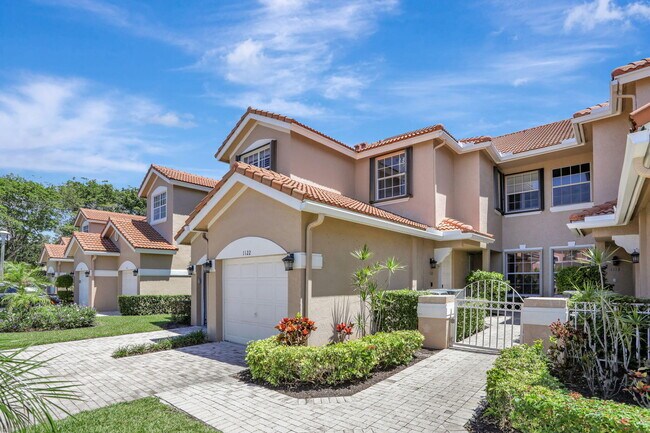 6584 Villa Sonrisa Dr in Boca Raton, FL - Building Photo - Building Photo