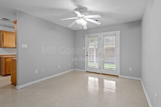 2636 N 10th St in Ocean Springs, MS - Building Photo - Building Photo