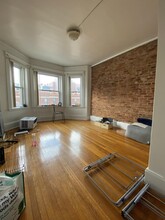 47 Hemenway St, Unit 11 in Boston, MA - Building Photo - Building Photo