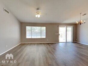 9211 W Marconi Ave in Peoria, AZ - Building Photo - Building Photo