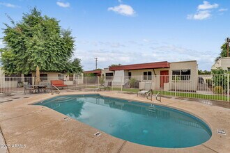 3626 N 37th St in Phoenix, AZ - Building Photo - Building Photo