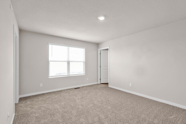 8977 N 167th St in Bennington, NE - Building Photo - Building Photo