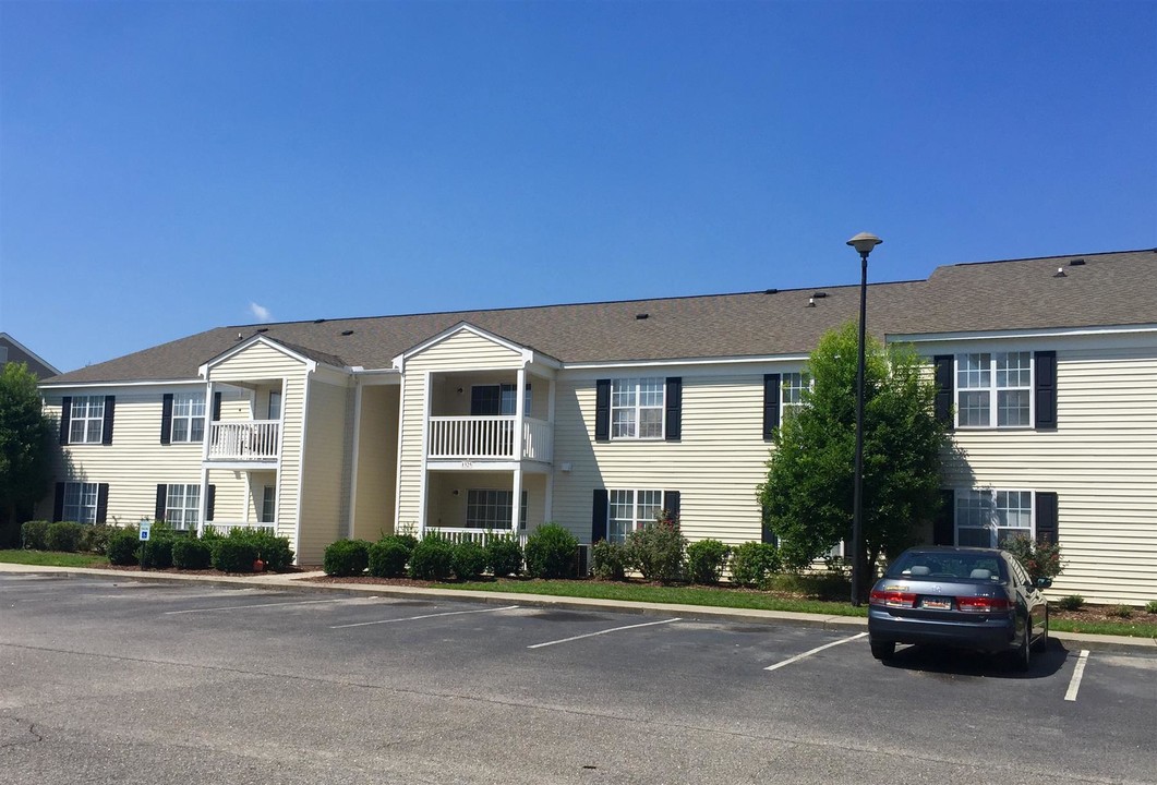 Sage Pointe Apartments in Florence, SC - Building Photo