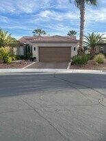 10211 Maggira Pl in Las Vegas, NV - Building Photo