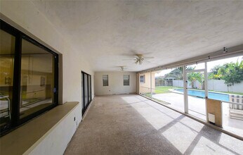 7450 SW 15th St in Plantation, FL - Building Photo - Building Photo