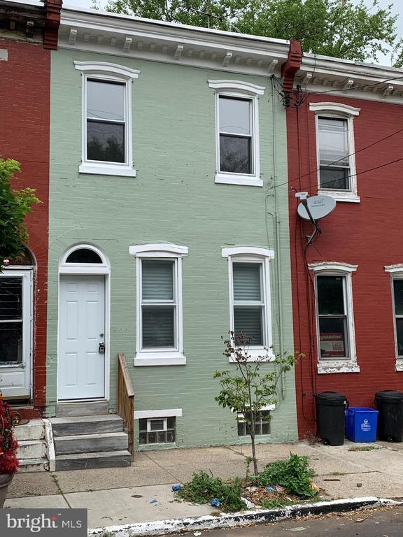 property at 747 E Woodlawn St