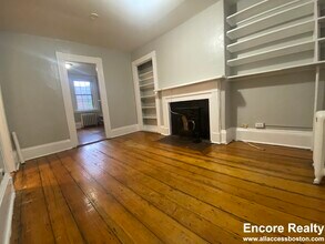 3 Champney Pl, Unit 2 in Boston, MA - Building Photo - Building Photo