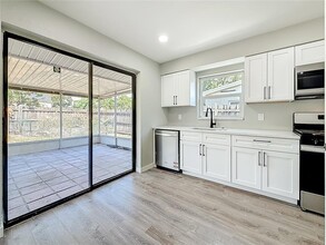 5643 86th Ave in Pinellas Park, FL - Building Photo - Building Photo
