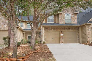110 N Valley Oaks Cir in Spring, TX - Building Photo