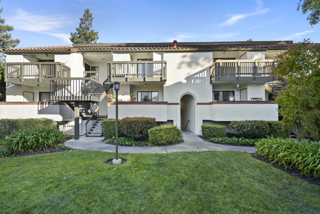 709 San Conrado Ter, Unit 1 in Sunnyvale, CA - Foto de edificio - Building Photo