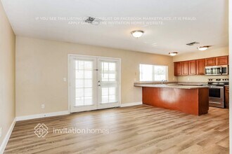 7129 W Merrell St in Phoenix, AZ - Foto de edificio - Building Photo