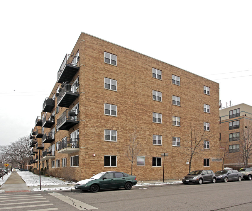 2525 W Bryn Mawr Ave in Chicago, IL - Building Photo