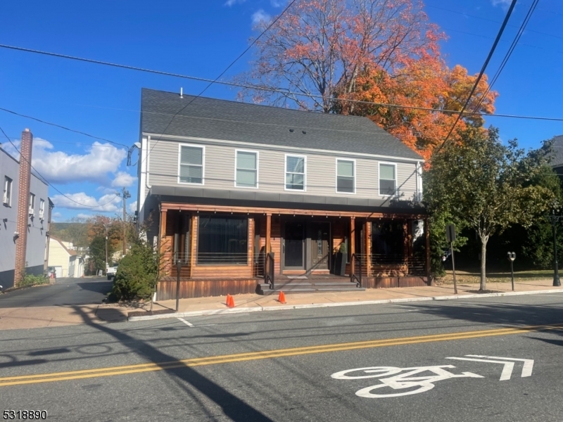 271 Main St in Hackettstown, NJ - Building Photo