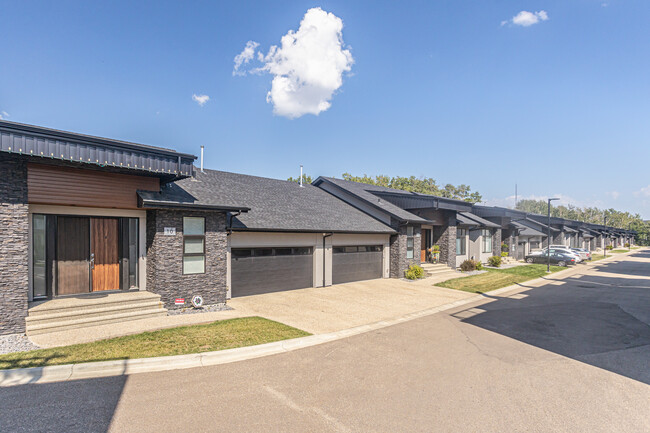 Sedgewood at Salisbury Village in Sherwood Park, AB - Building Photo - Building Photo