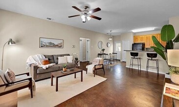 137 Flat Creek Dr in Robinson, TX - Building Photo - Building Photo