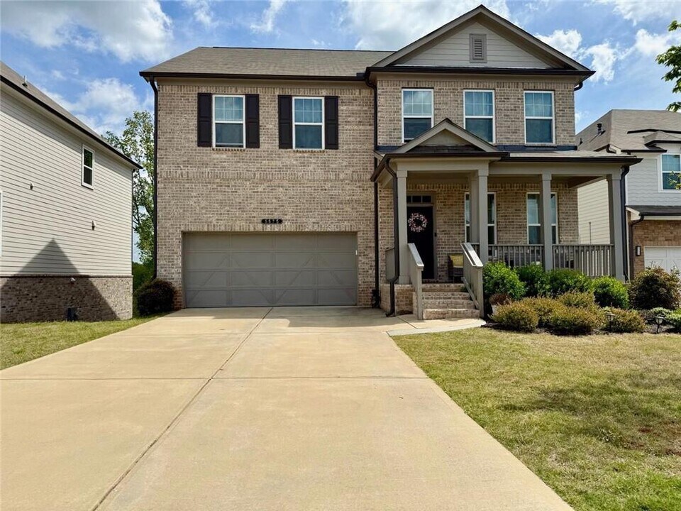 5575 Coltman Dr in Cumming, GA - Building Photo