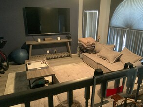 8224 Cretan Blue Ln in Las Vegas, NV - Building Photo - Building Photo