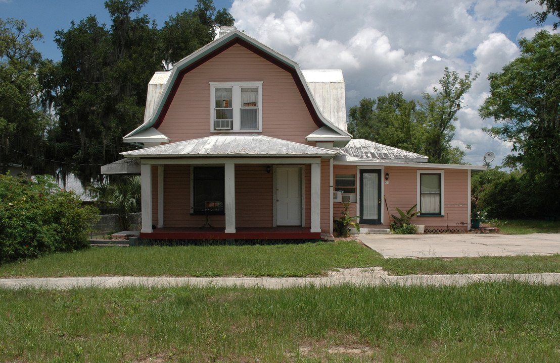 872 Minneola Ave in Clermont, FL - Building Photo