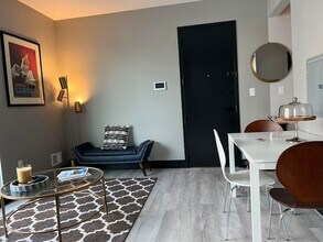 55 Logan Ave, Unit 2 in Jersey City, NJ - Building Photo - Building Photo