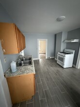 1119 Saint Vincent St, Unit 1 Fl in Utica, NY - Building Photo - Building Photo