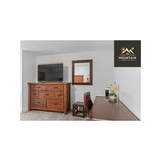 1869 Dale Ridge Ave in Salt Lake City, UT - Building Photo - Building Photo
