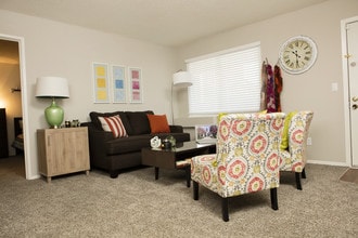 Willow Lake in Kansas City, MO - Building Photo - Building Photo