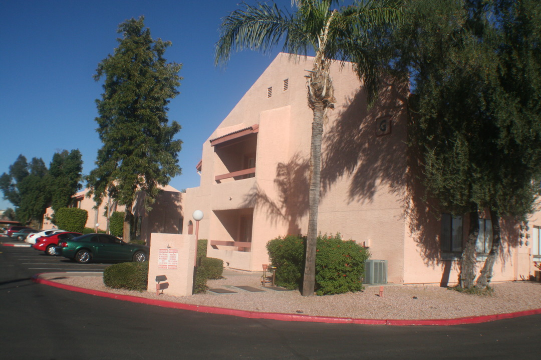 Sungate in Phoenix, AZ - Building Photo