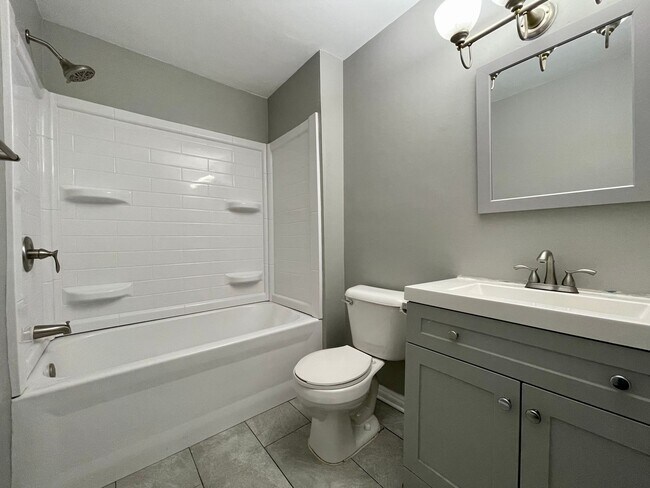 5212 Winnetka Ave N in Minneapolis, MN - Building Photo - Building Photo