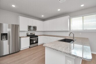 4723 Aurora Glen Dr in Katy, TX - Foto de edificio - Building Photo