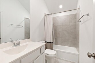 4912 Overland Hollow Dr in Rosenberg, TX - Building Photo - Building Photo