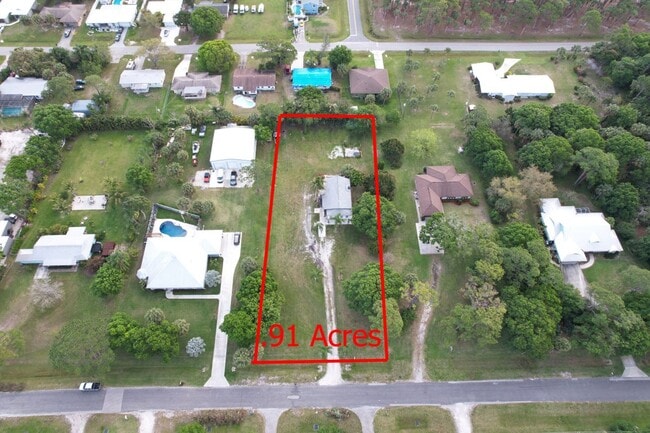 4916 Silver Oak Dr in Fort Pierce, FL - Building Photo - Building Photo