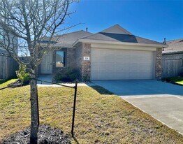 221 Crystal Bay Ln in Willis, TX - Building Photo