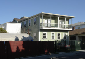 824 Peralta St Apartments