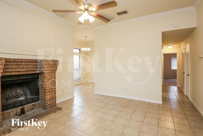 6317 Woodcreek Trail in Fort Worth, TX - Building Photo - Building Photo