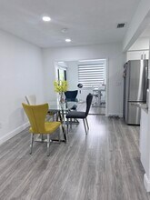 302 SW Whitmore Dr in Port St. Lucie, FL - Building Photo - Building Photo