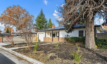 8 17th St in West Sacramento, CA - Building Photo - Building Photo