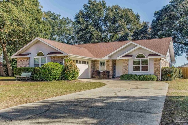 property at 3565 Stratford Ln