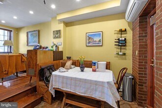 928 Irving St in Philadelphia, PA - Building Photo - Building Photo