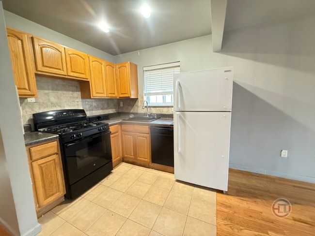 property at 1561 Mayflower Ave