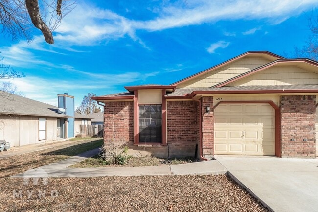 property at 1213 Hyridge St