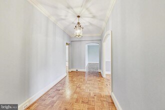 3900 Cathedral Ave NW-Unit -304-A in Washington, DC - Building Photo - Building Photo