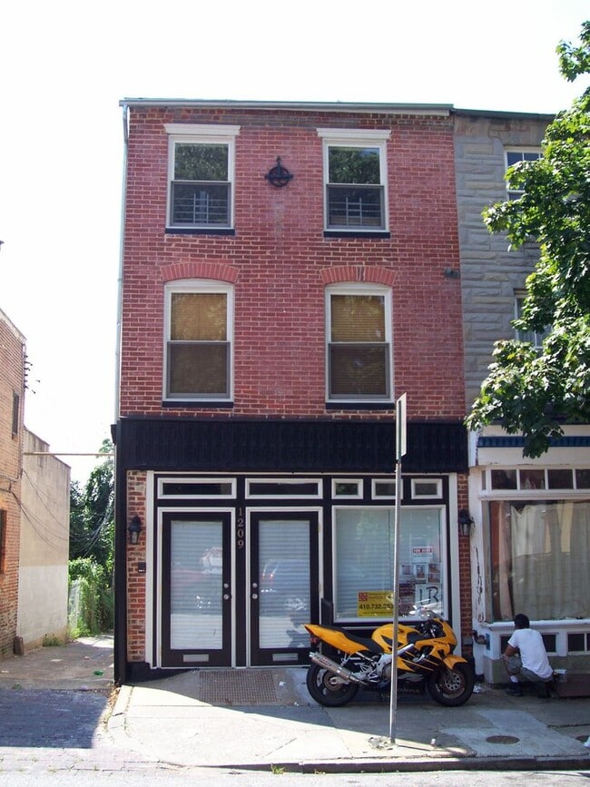 property at 1209 Hollins St