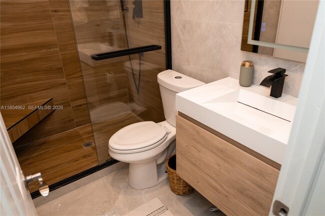 224 Meridian Ave in Miami Beach, FL - Building Photo - Building Photo
