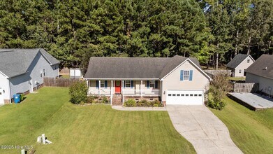 123 Leonard Dr in New Bern, NC - Building Photo - Building Photo