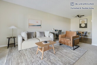 600 Edgewater Blvd in Foster City, CA - Building Photo - Building Photo