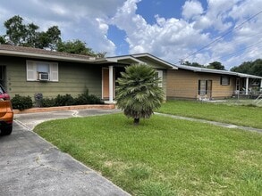 209 Santa Ines St in New Iberia, LA - Building Photo - Building Photo