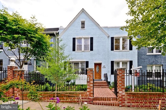 property at 1109 Penn St NE