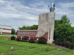 315 N Lehr Dr in Mooresville, IN - Building Photo - Building Photo